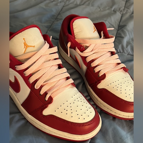 Jordan 1 low Cardinal red - Picture 4 of 9